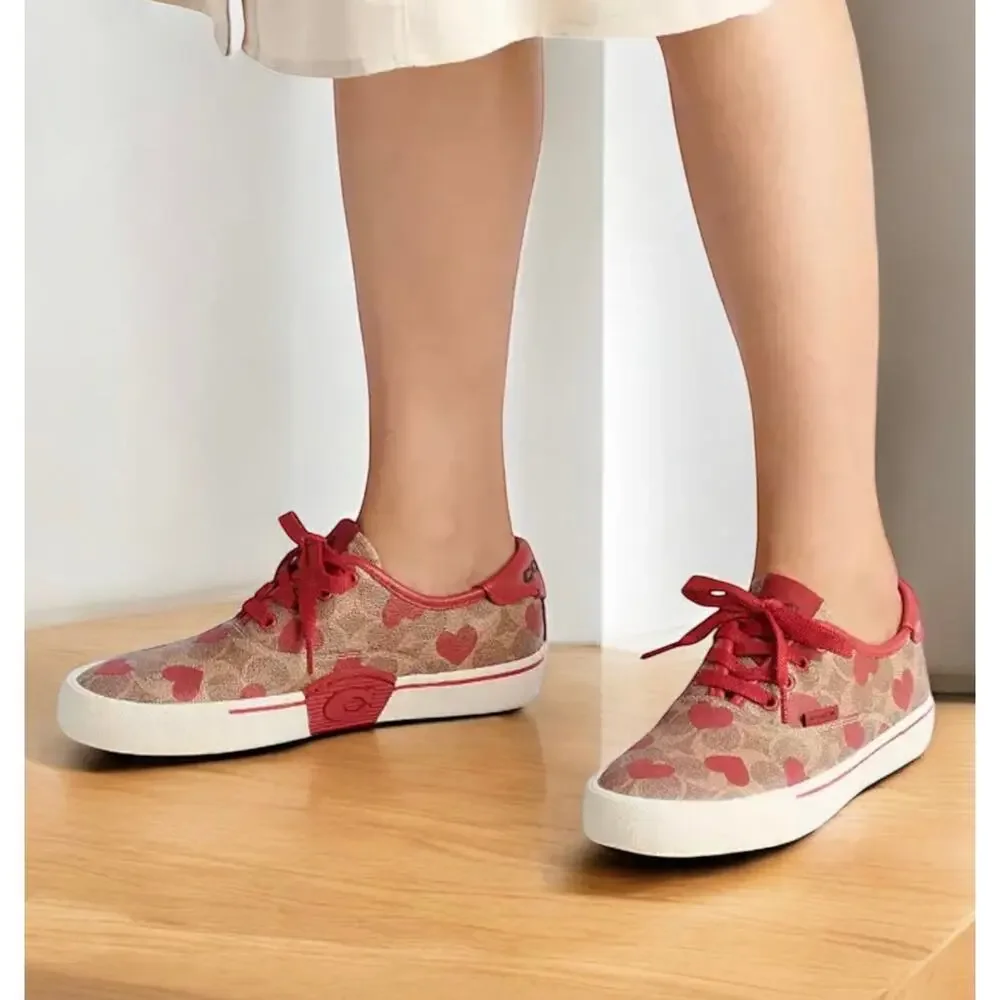 Coach C9056 CitySole Skate Sneaker With Heart Print – Size 8.5B